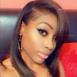 Meet your Posher, Breana